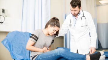 Dor no corpo e diarreia pode ser dengue